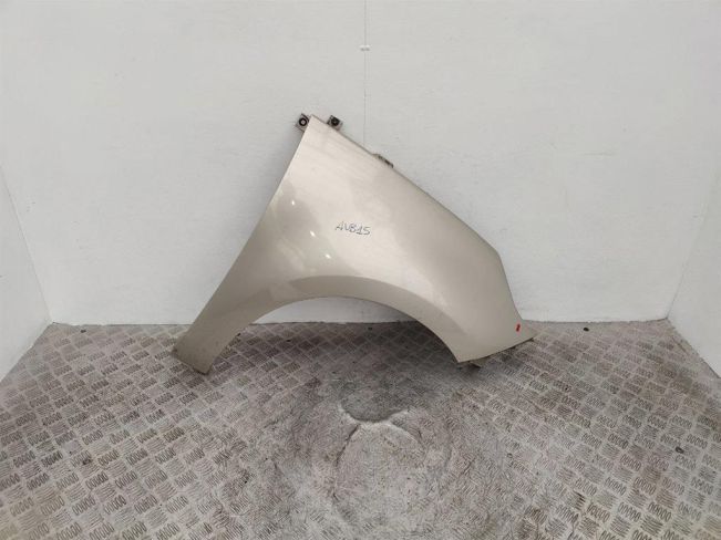 Крыло переднее правое Renault Scenic 3 (2008-2015)