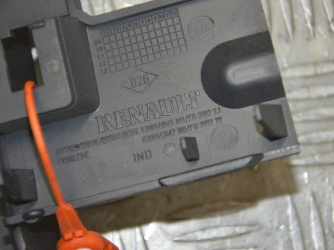 Кожух рулевой колонки Renault Scenic 2 (2003-2009)