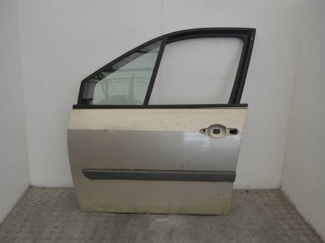 Дверь передняя левая Renault Scenic 2 (2003-2009)