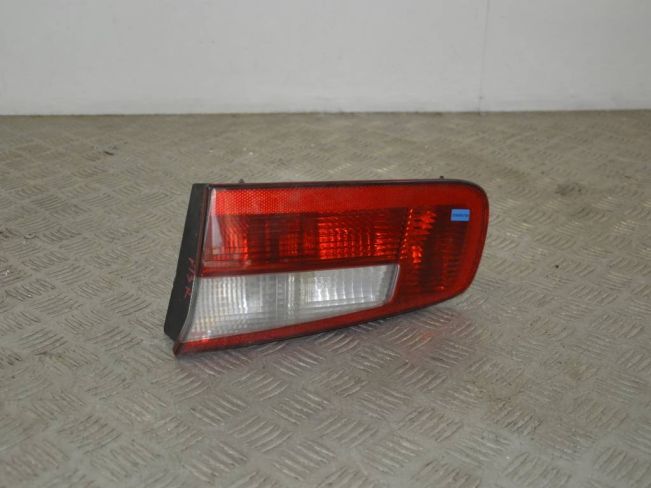 Фонарь крышки багажника правый Renault Laguna 2 (2001-2007)