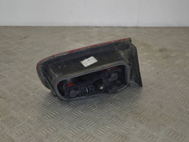 Фонарь крышки багажника правый Renault Laguna 2 (2001-2007)