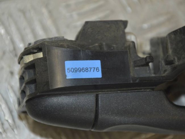 Ручка наружная передняя правая Renault Scenic 3 (2008-2015)