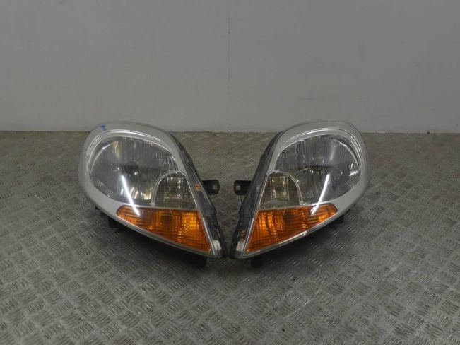 Фара левая Renault Trafic 2 (2006-2015)