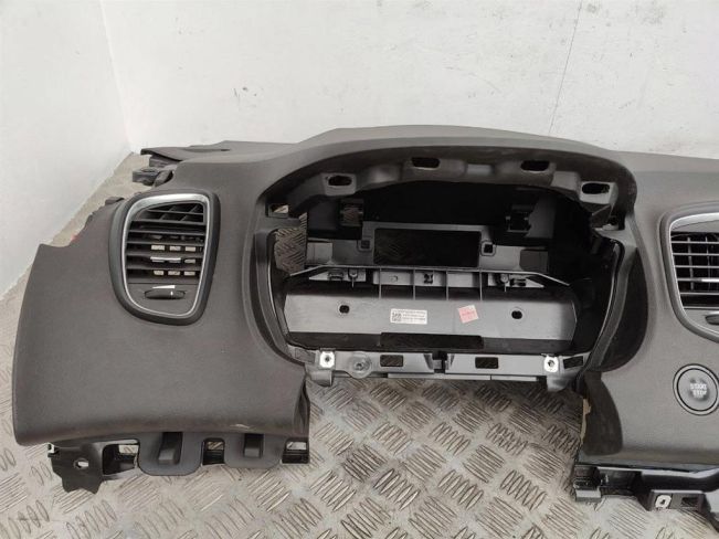 Панель передняя салона (торпедо) Renault Scenic 4 (2016-2021)