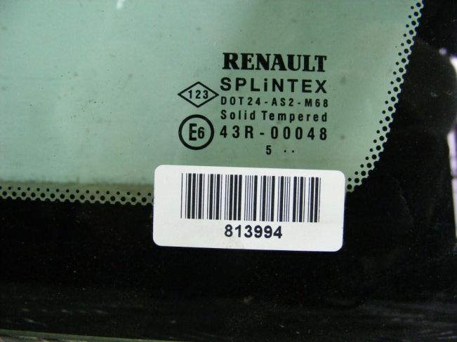 Стекло кузовное боковое правое Renault Megane 2 (2002-2008)