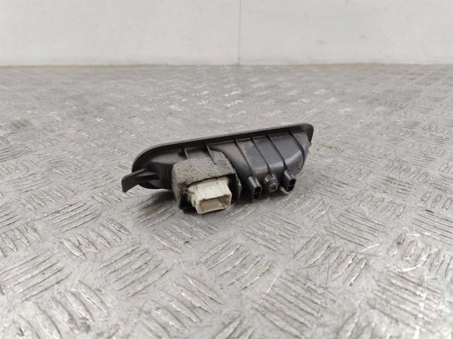Кнопка стеклоподъемника переднего правого Renault Scenic 2 (2003-2009)