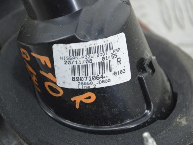 Фонарь крышки багажника правый Nissan Qashqai (J10) (2006-2014)