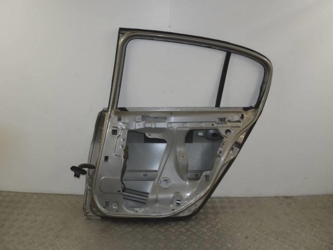 Дверь задняя правая Renault Megane 2 (2002-2008)