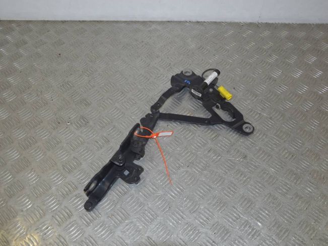 Петля капота правая BMW 6 F06/F12/F13 (2011-2018)