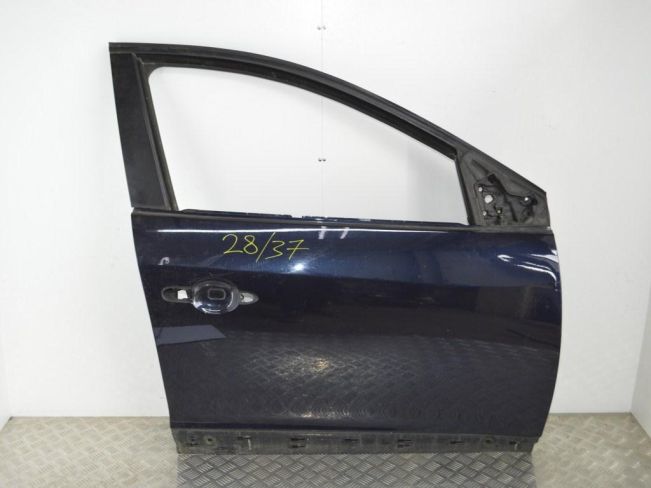 Дверь передняя правая Renault Megane 3 (2009-2016)
