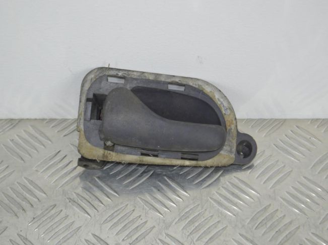 Ручка внутренняя передняя левая Renault Espace 3 (1996-2002)