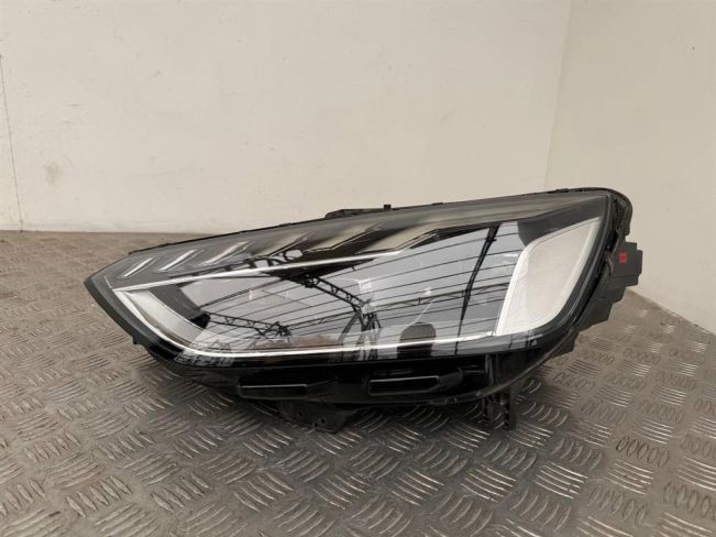 Фара левая Audi A4 (2019-2025)