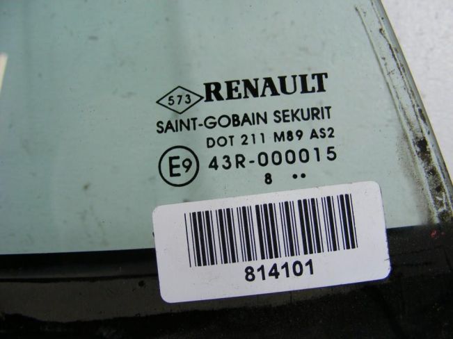 Форточка задняя правая Renault Megane 3 (2009-2016)