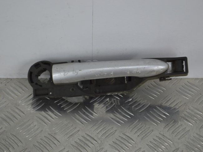 Ручка наружная задняя правая Renault Laguna 3 (2007-2015)