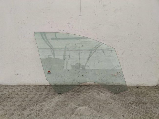 Стекло двери передней правой Renault Vel Satis (2001-2009)