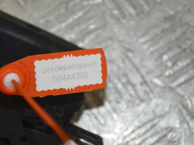 Замок стекла двери багажника Renault Scenic 1 (1996-2003)