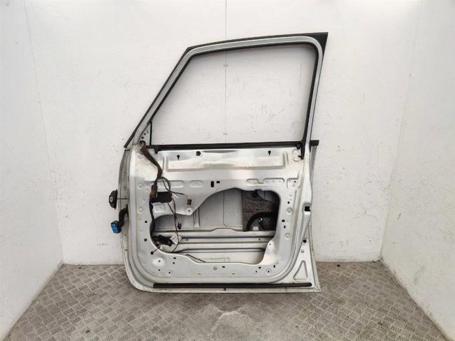 Дверь передняя правая Renault Espace 4 (2003-2010)