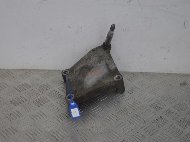 Кронштейн КПП Renault Scenic 1 (1996-2003)