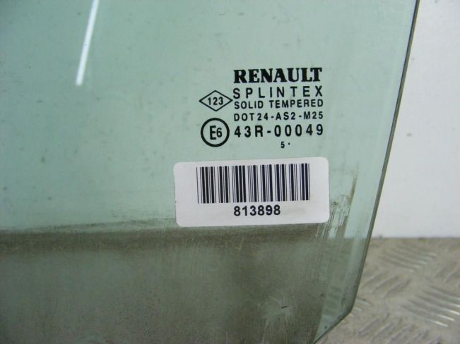 Стекло двери передней левой Renault Scenic 2 (2003-2009)