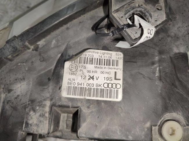 Фара левая Audi A4 (2004-2008)