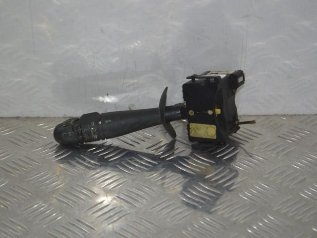 Переключатель поворотов Renault Laguna 2 (2001-2007)