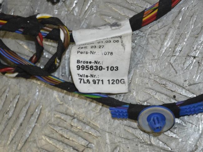 Проводка двери передней правой Volkswagen Touareg (2002-2010)