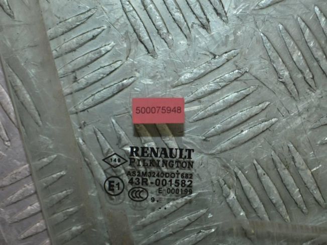 Стекло двери передней правой Renault Laguna 2 (2001-2007)