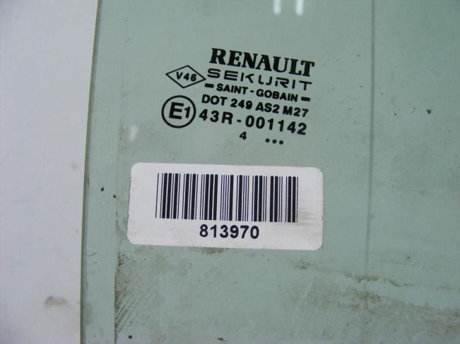 Стекло двери задней правой Renault Megane 2 (2002-2008)