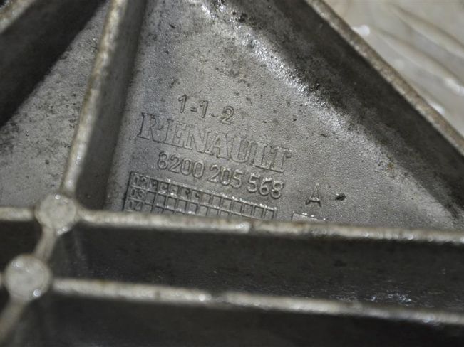 Кронштейн КПП Renault Scenic 1 (1996-2003)