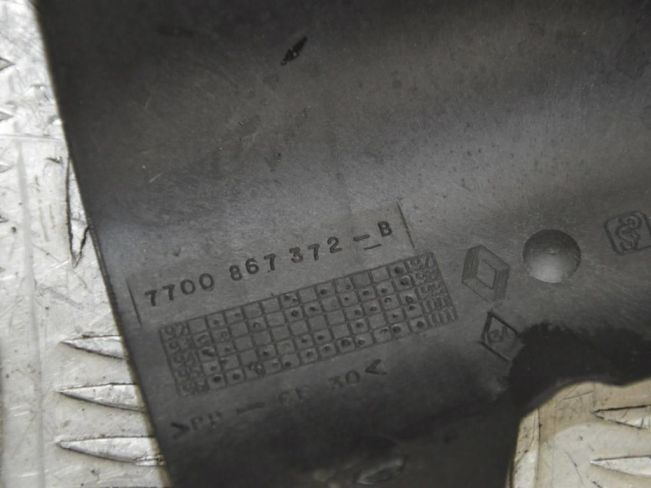 Пластик моторного отсека Renault Espace 3 (1996-2002)