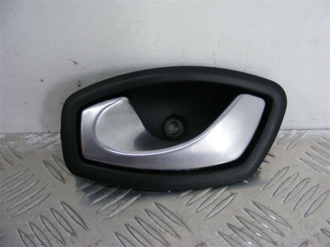 Ручка внутренняя передняя левая Renault Laguna 3 (2007-2015)
