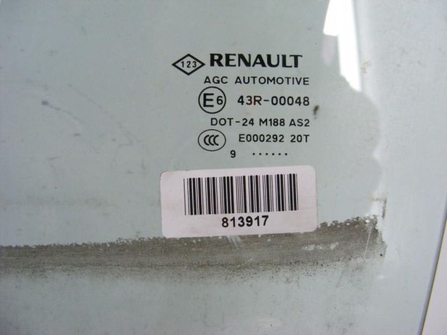Стекло двери задней левой Renault Scenic 3 (2008-2015)