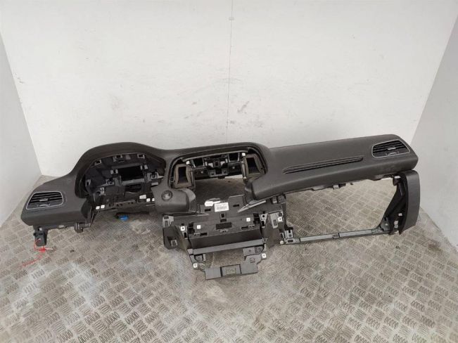 Панель передняя салона (торпедо) Renault Megane 4 (2016-2021)