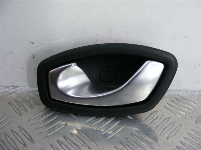 Ручка внутренняя передняя левая Renault Scenic 3 (2008-2015)