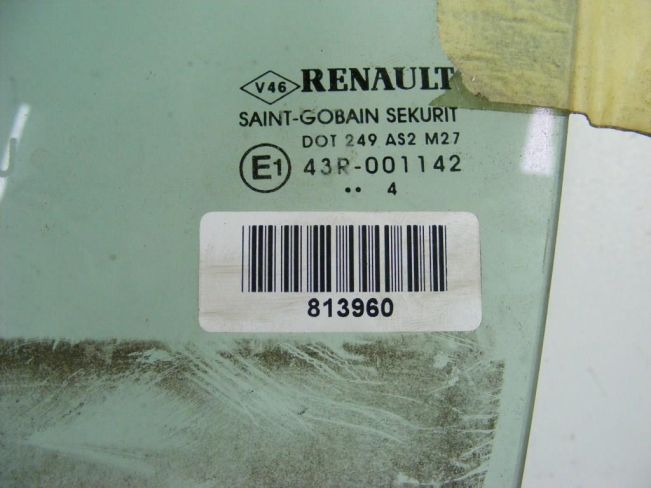 Стекло двери задней левой Renault Megane 2 (2002-2008)
