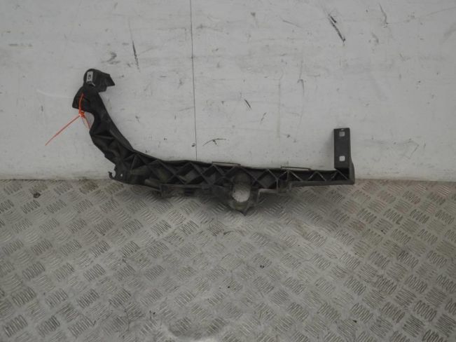 Крепление фары левой BMW 3 E90/E91/E92/E93 (2005-2013)
