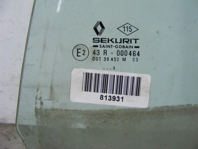 Стекло двери задней левой Renault Safrane (1992-2000)