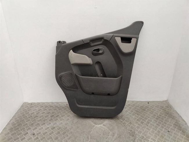 Обшивка двери передней правой (дверная карта) Renault Master 3 (2010-2024)