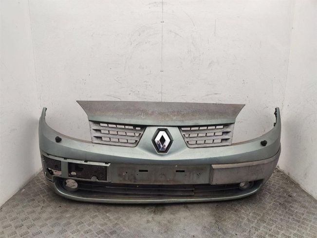 Бампер передний Renault Scenic 2 (2003-2009)