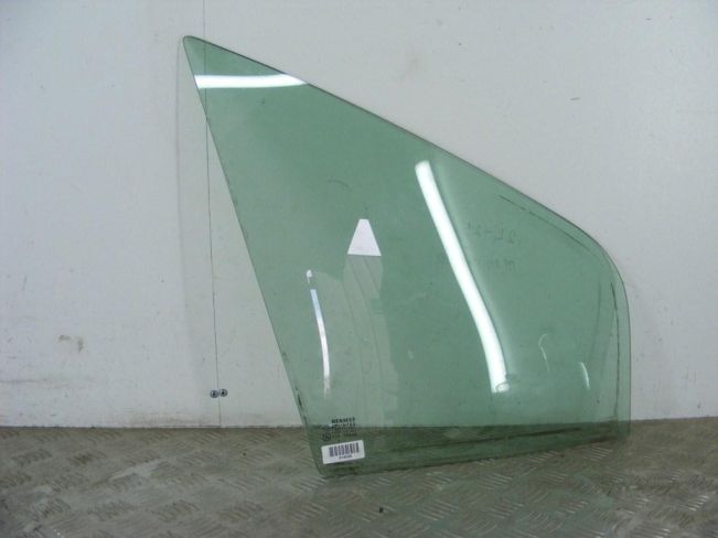 Форточка передняя правая Renault Scenic 1 (1996-2003)