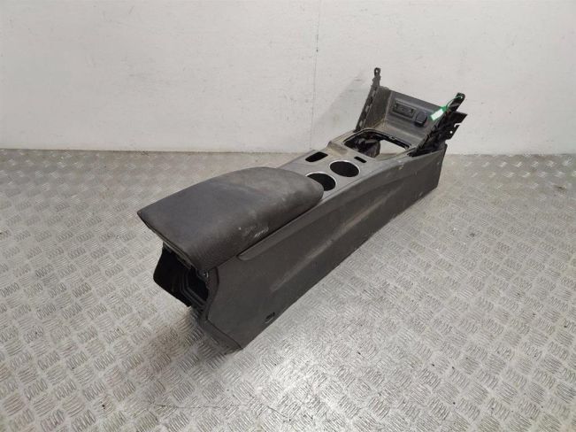 Подлокотник Renault Megane 4 (2016-2021)