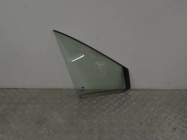 Стекло двери передней правой Renault Scenic 2 (2003-2009)