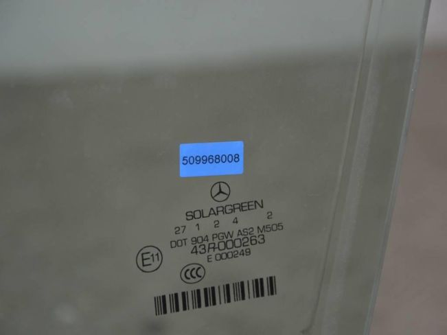 Стекло двери передней левой Mercedes S W221 (2005-2013)