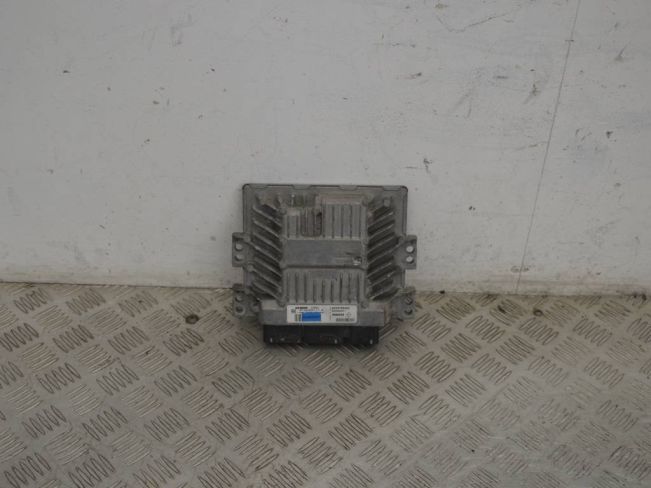 Блок управления двигателем Renault Scenic 2 (2003-2009)