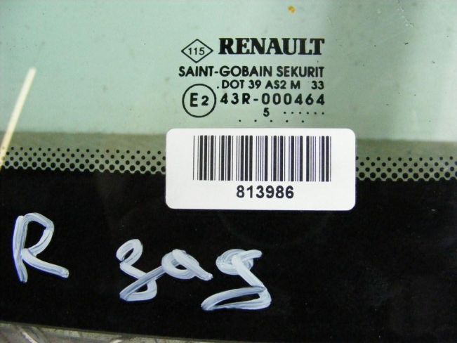 Стекло кузовное боковое правое Renault Clio 3 (2005-2012)