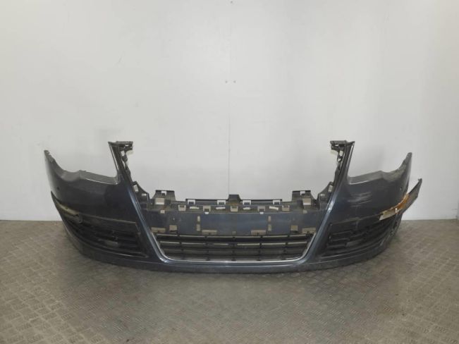 Бампер передний Volkswagen Passat B6 (2005-2010)