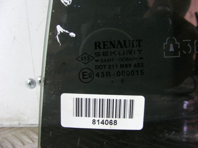 Форточка задняя левая Renault Megane 2 (2002-2008)