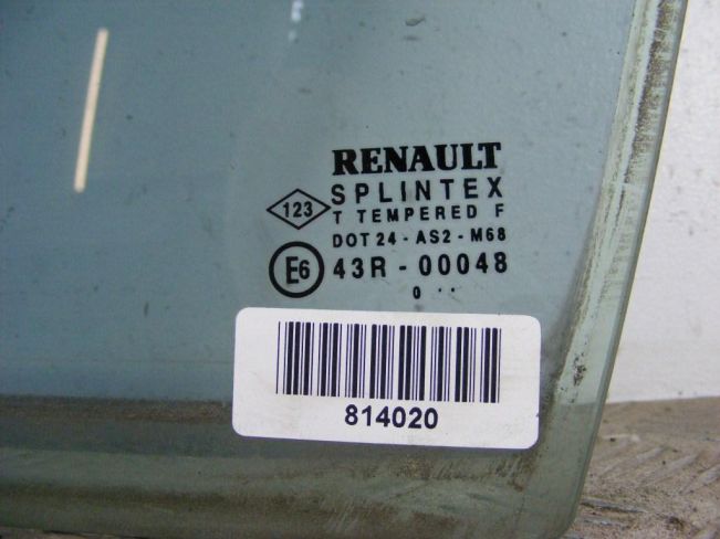 Форточка передняя левая Renault Scenic 1 (1996-2003)