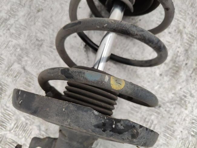 Стойка передняя левая Renault Scenic 3 (2008-2015)