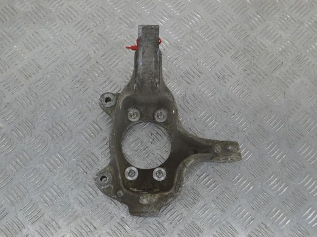 Кулак поворотный правый Renault Laguna 3 (2007-2015)